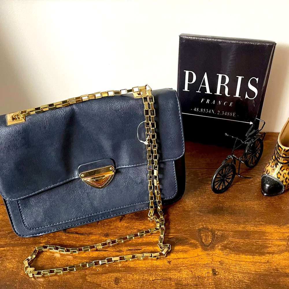 Chainlink strapped purse